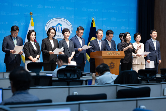 국회정상화 촉구하는 보건복지위원들