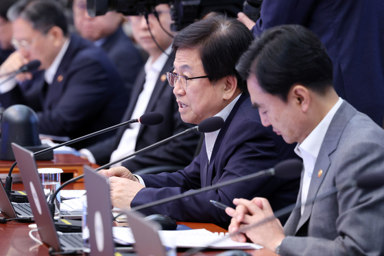 국무회의 발언하는 최교진 교육장관