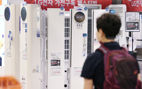 '에어컨, 지금이라도 살까'