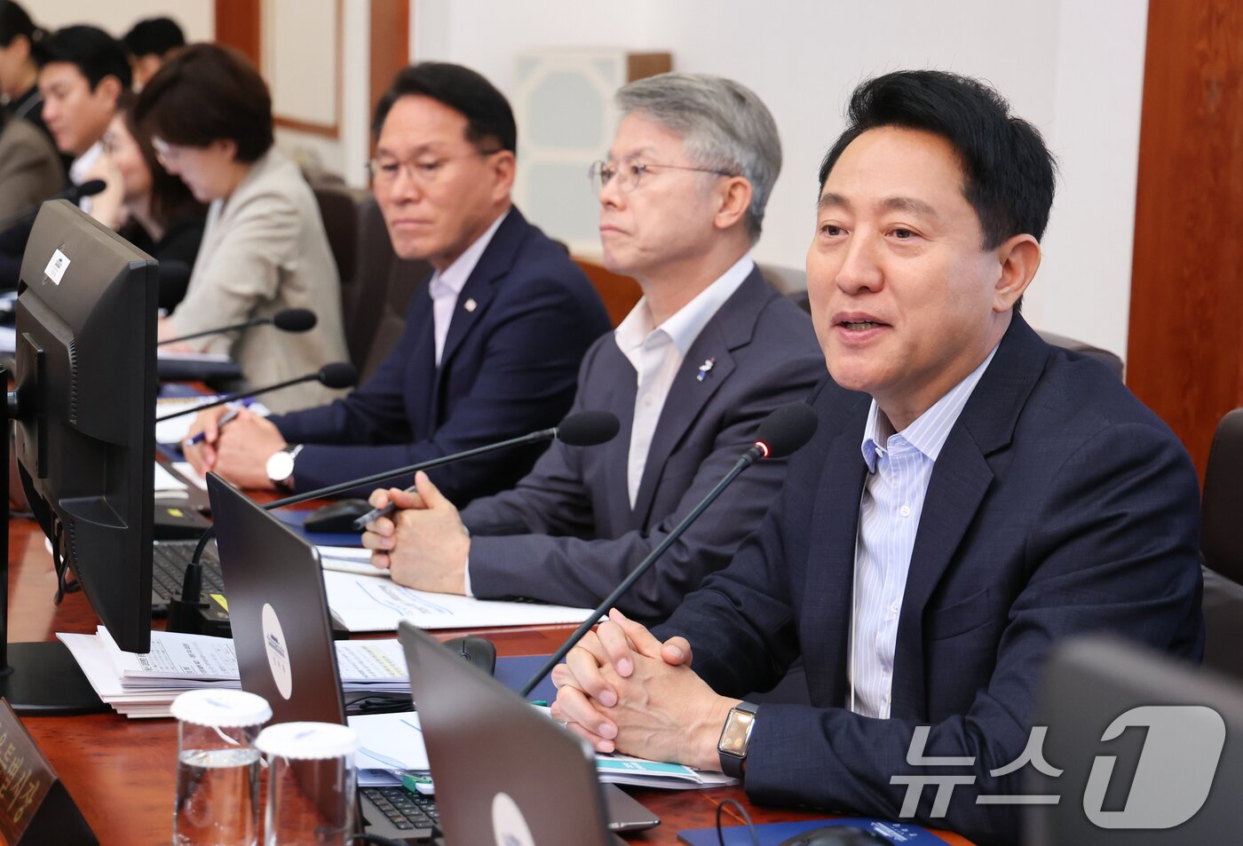 본문 이미지 - 오세훈 서울시장이 14일 청와대에서 열린 국무회의에서 인사말을 하고 있다. 2026.7.14 ⓒ 뉴스1 이재명 기자