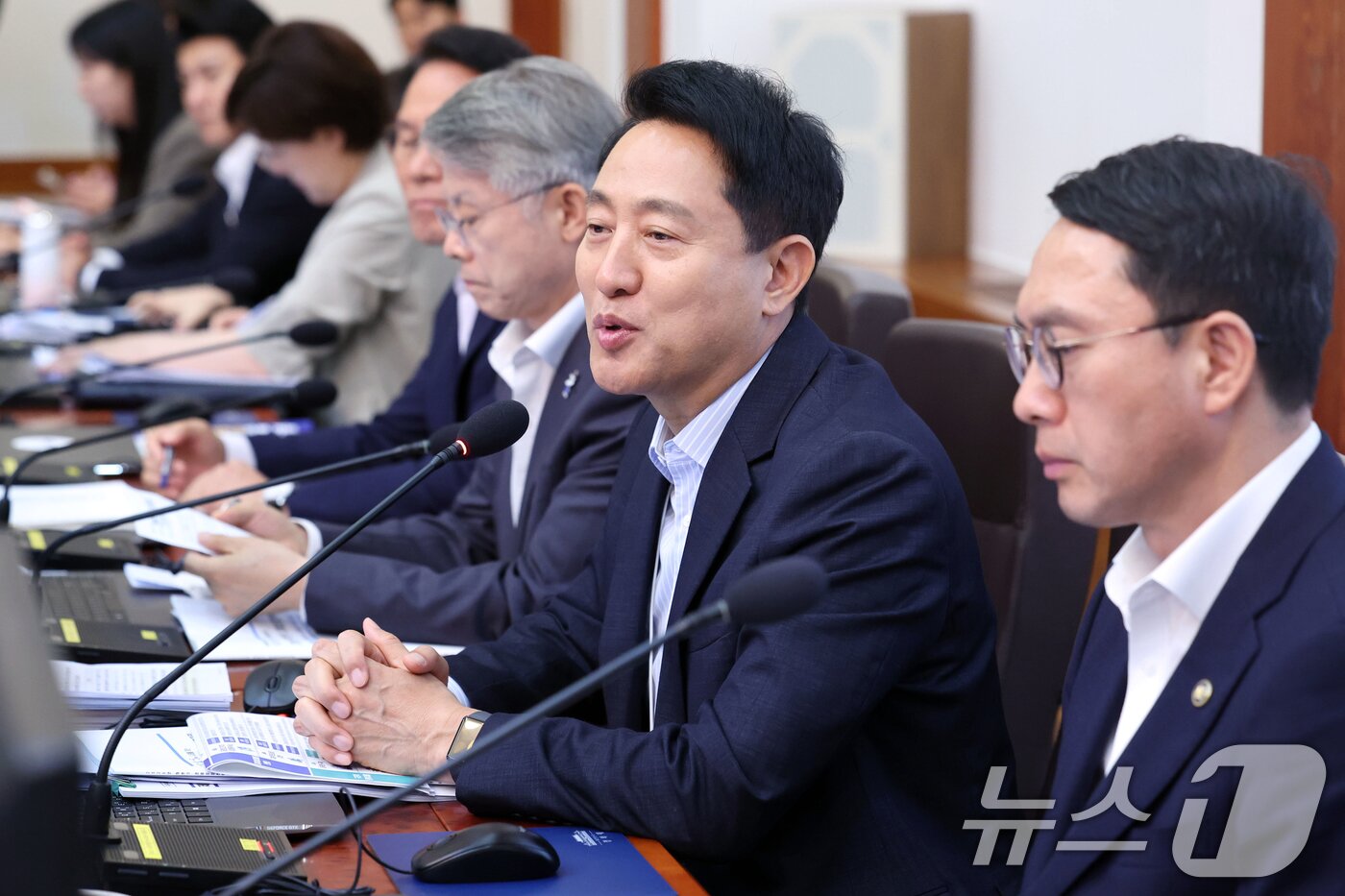 본문 이미지 - 오세훈 서울시장이 14일 청와대에서 열린 국무회의에서 인사말을 하고 있다. 2026.7.14 ⓒ 뉴스1 이재명 기자