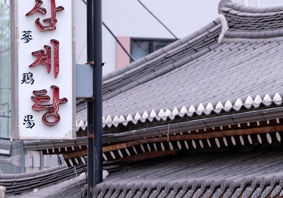 초복 앞두고 붐비는 삼계탕집