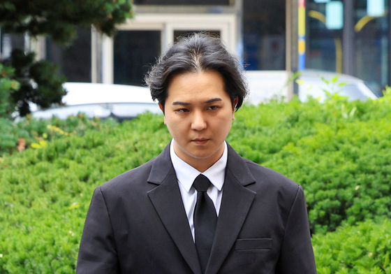 송민호, 서부지방법원으로 증인출석
