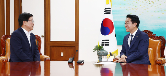 죄교진 교육부 장관 접견하는 조정식 국회의장