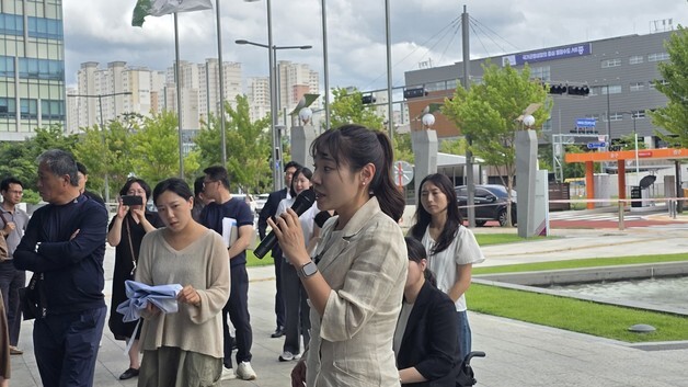성범죄 발생해도 신고 의무는 제외…"장애인 사업장도 포함해야"