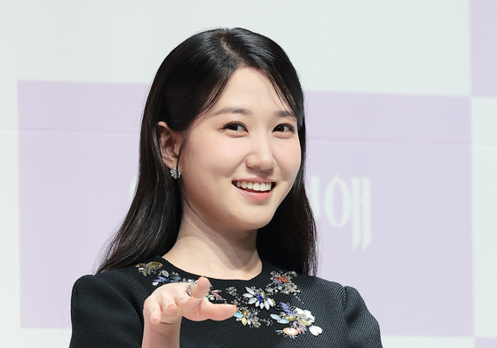 박은빈, 우아한 미소
