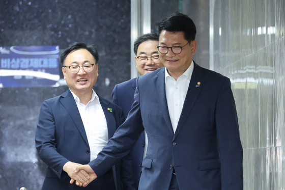 인사나누는 송영길