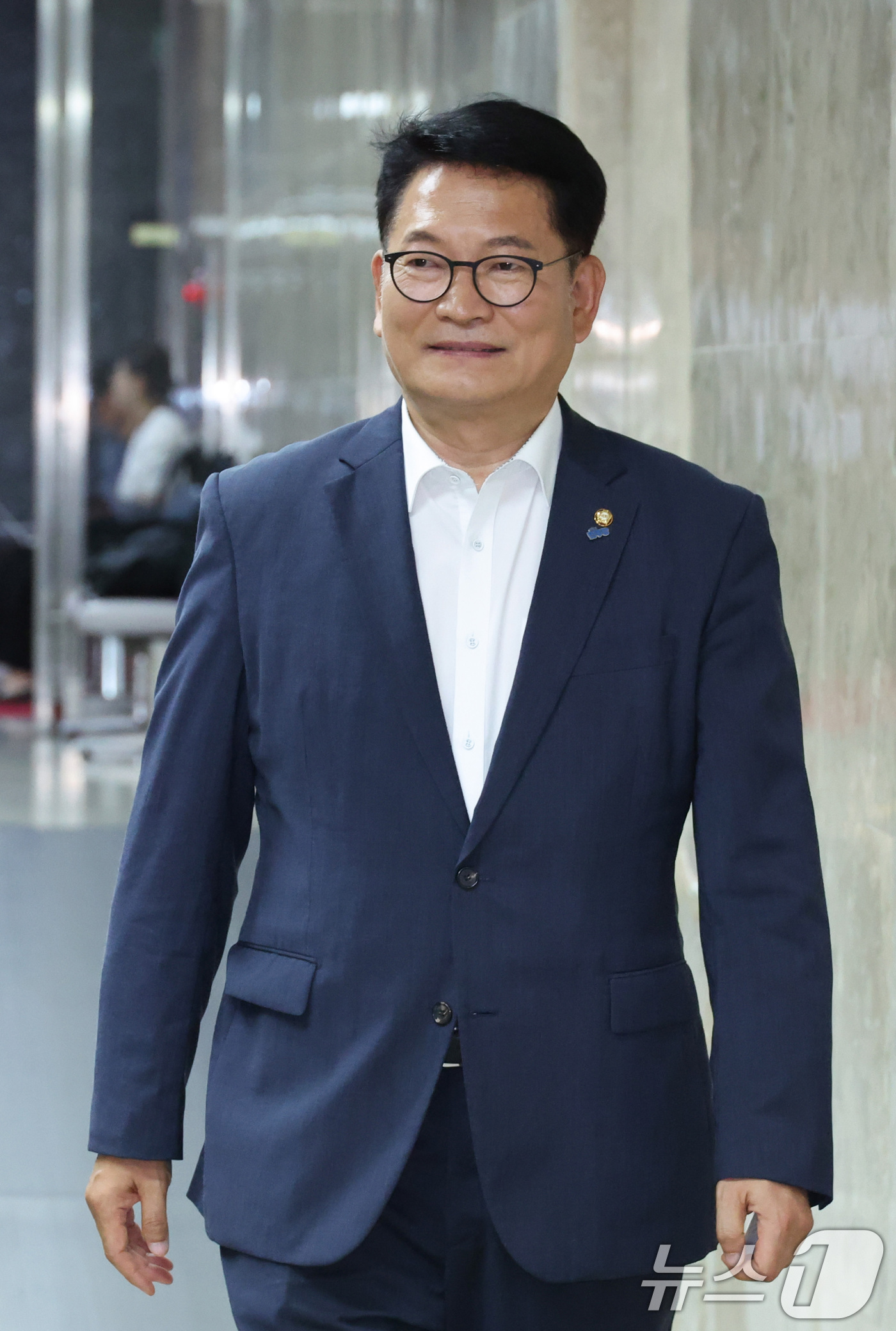 (서울=뉴스1) 신웅수 기자 = 송영길 더불어민주당 당대표 후보가 14일 서울 여의도 국회에서 열린 의원총회에 참석하고 있다. 2026.7.14/뉴스1