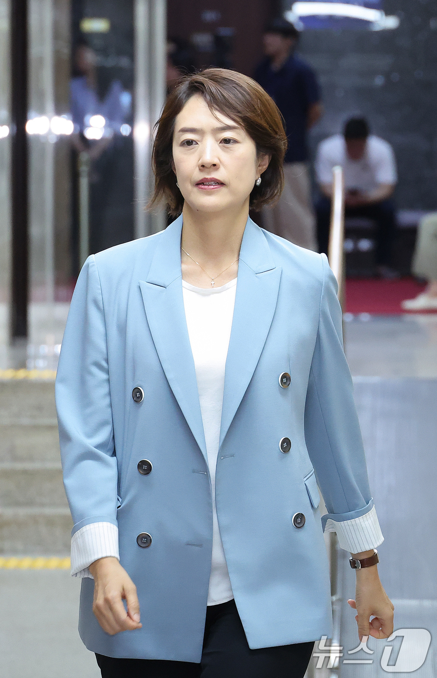 (서울=뉴스1) 신웅수 기자 = 고민정 더불어민주당 당대표 후보가 14일 서울 여의도 국회에서 열린 의원총회에 참석하고 있다. 2026.7.14/뉴스1