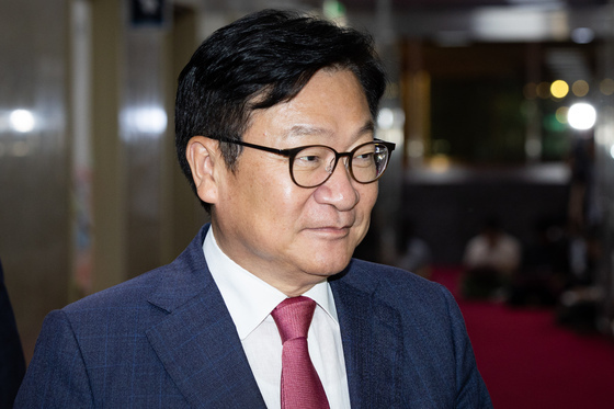 의장실 들어서는 정점식 국민의힘 원내대표