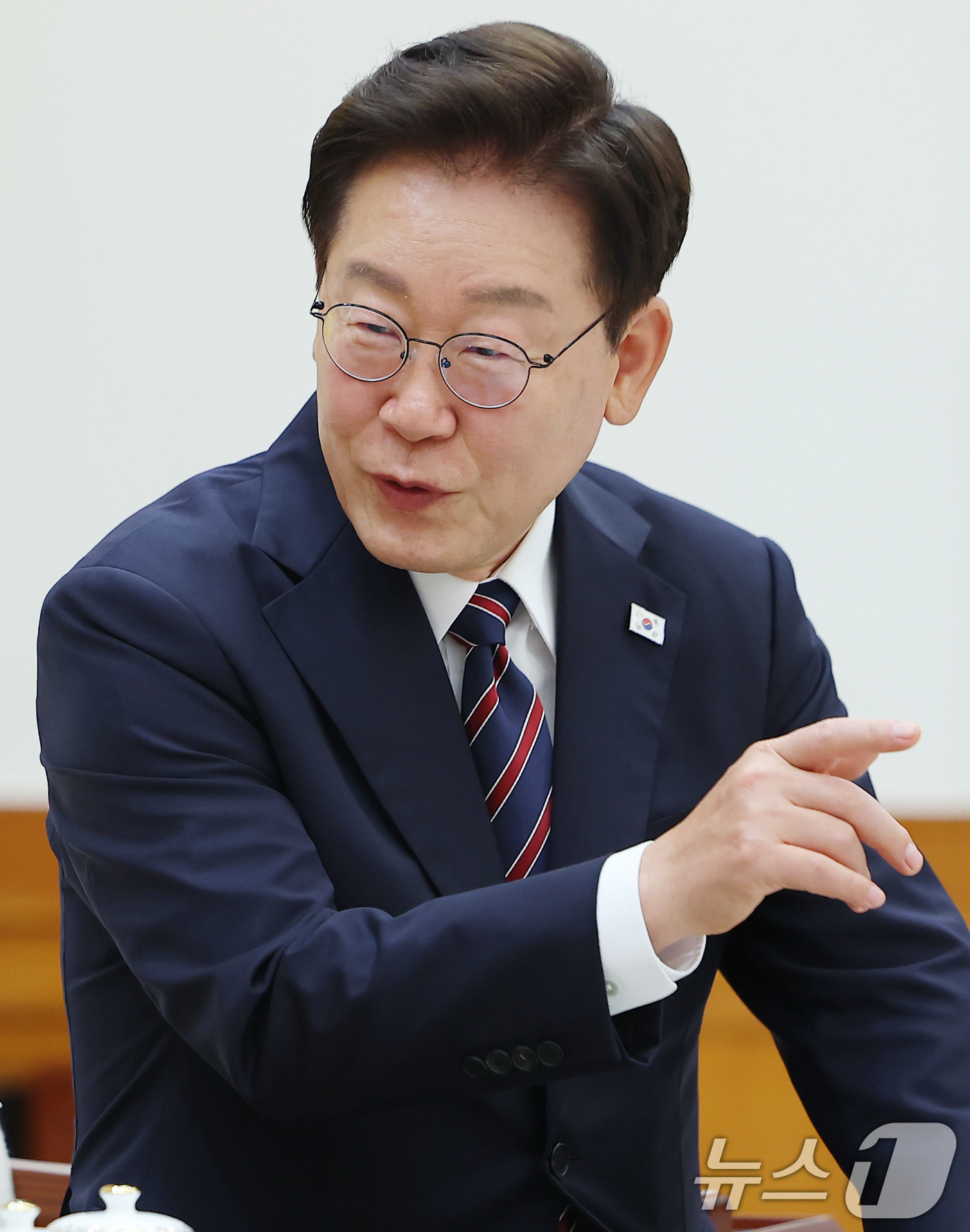 (서울=뉴스1) 허경 기자 = 이재명 대통령이 14일 청와대에서 영국 찰스 3세 국왕의 여동생인 앤 공주를 접견하고 있다.  (청와대통신사진기자단) 2026.7.14/뉴스1