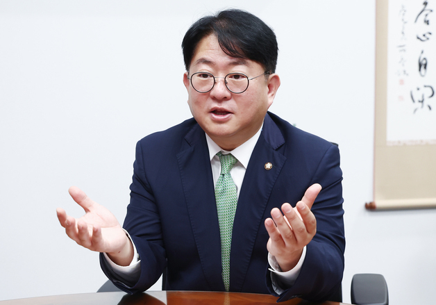 박민규 의원 "디지털자산 기본법 연내 발의…거래소 지분제한 반대"