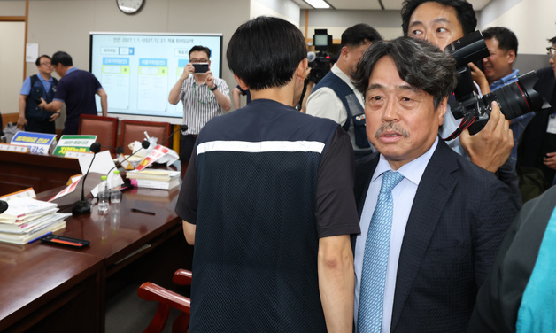 최저임금 3.7% 올랐지만…공익위원 '산출공식·촉진구간' 투명성 도마