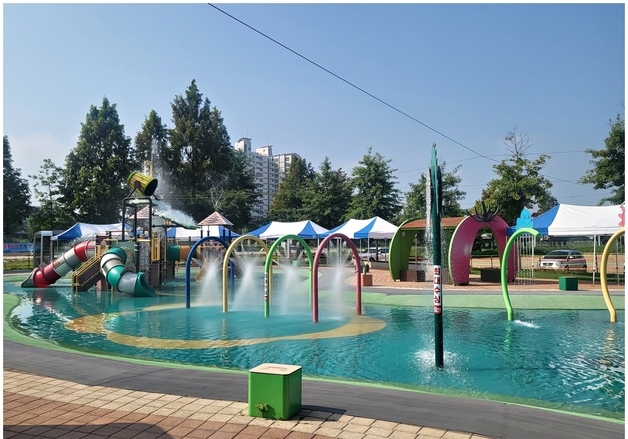 올여름 피서는 증평에서…보강천 첨벙첨벙 물놀이장 17일 개장