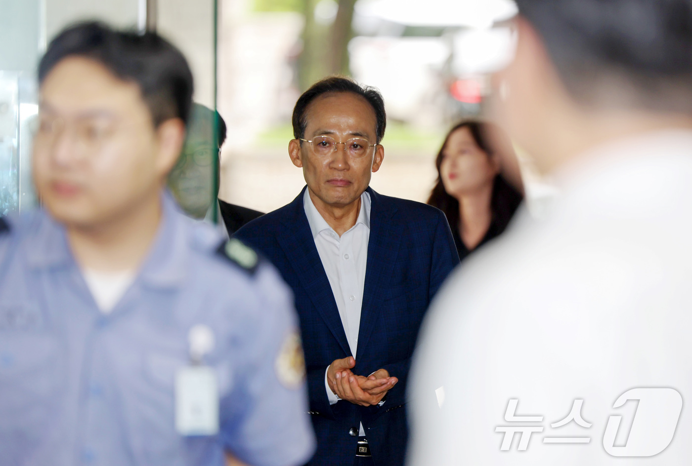 (서울=뉴스1) 김성진 기자 = 12·3 비상계엄 당시 국회의 계엄 해제 표결을 방해한 혐의를 받는 추경호 대구시장이 15일 서울 서초구 서울중앙지방법원에서 열린 내란중요임무종사 …