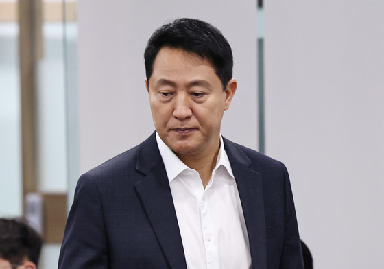 회의 참석하는 오세훈 시장