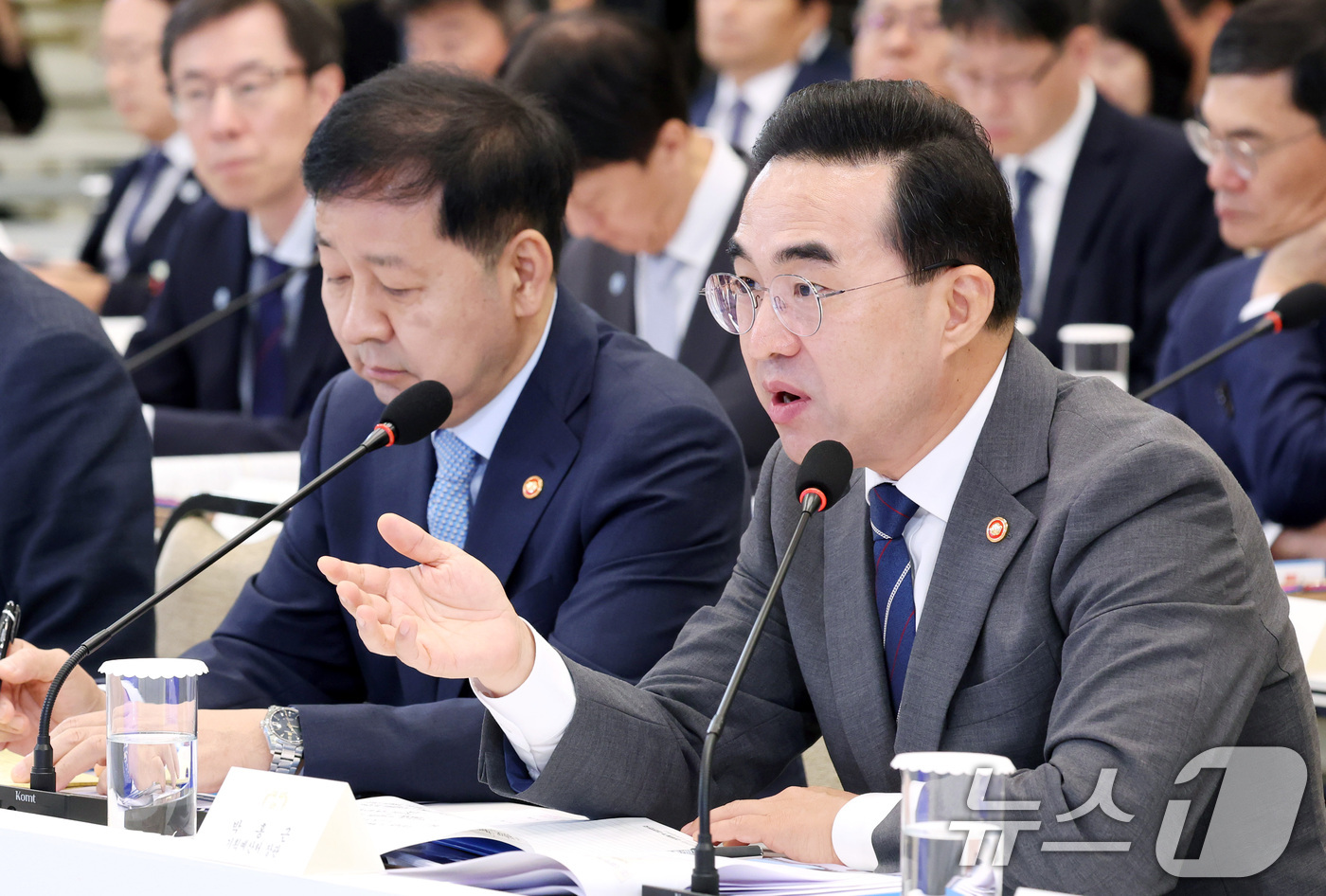 (서울=뉴스1) 허경 기자 = 박홍근 기획예산처 장관이 15일 청와대 영빈관에서 열린 재정경제부, 국가데이터처, 금융위원회, 기획예산처 업무보고에서 발언하고 있다. 2026.7.1 …
