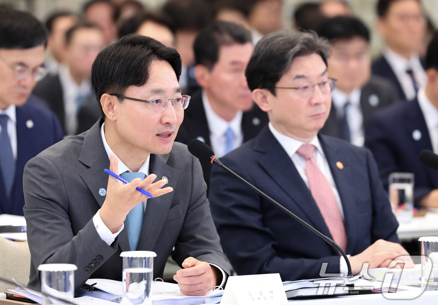 (서울=뉴스1) 허경 기자 = 임광현 국세청장이 15일 청와대 영빈관에서 열린 재정경제부, 국가데이터처, 금융위원회, 기획예산처 업무보고에서 발언을 하고 있다. 2026.7.15/ …