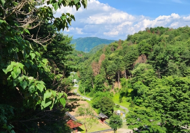 가평군, 나만 아는 숨은 산책 명소 10곳 담은 포스터 제작