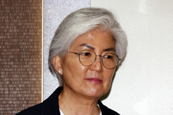 외교부 찾은 강경화 대사