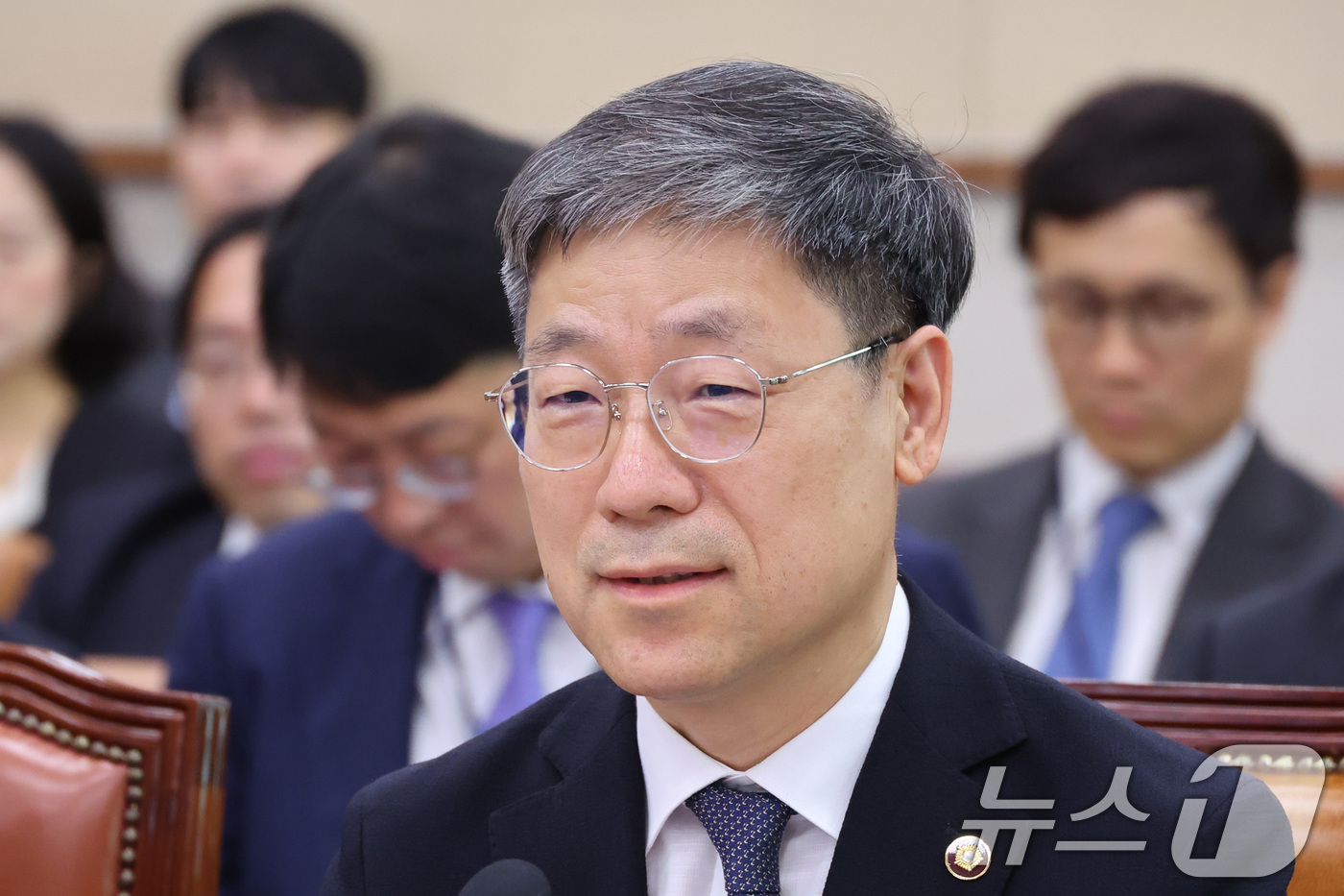 (서울=뉴스1) 신웅수 기자 = 노경필 신임 법원행정처장이 15일 서울 여의도 국회에서 열린 법제사법위원회 전체회의에서 의원 질의에 답변하고 있다. 2026.7.15/뉴스1