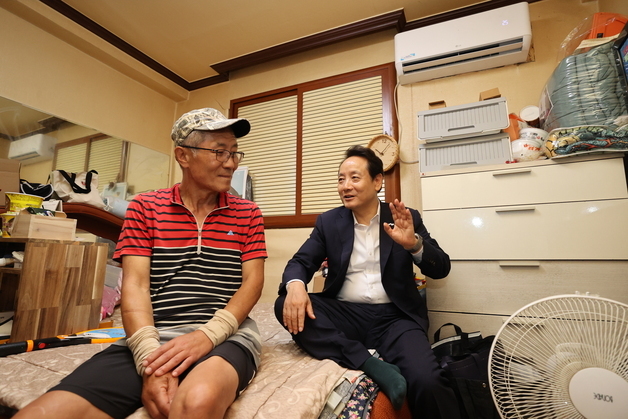 전남광주 동구, 고향사랑기부금으로 쪽방촌 에어컨·냉장고 교체