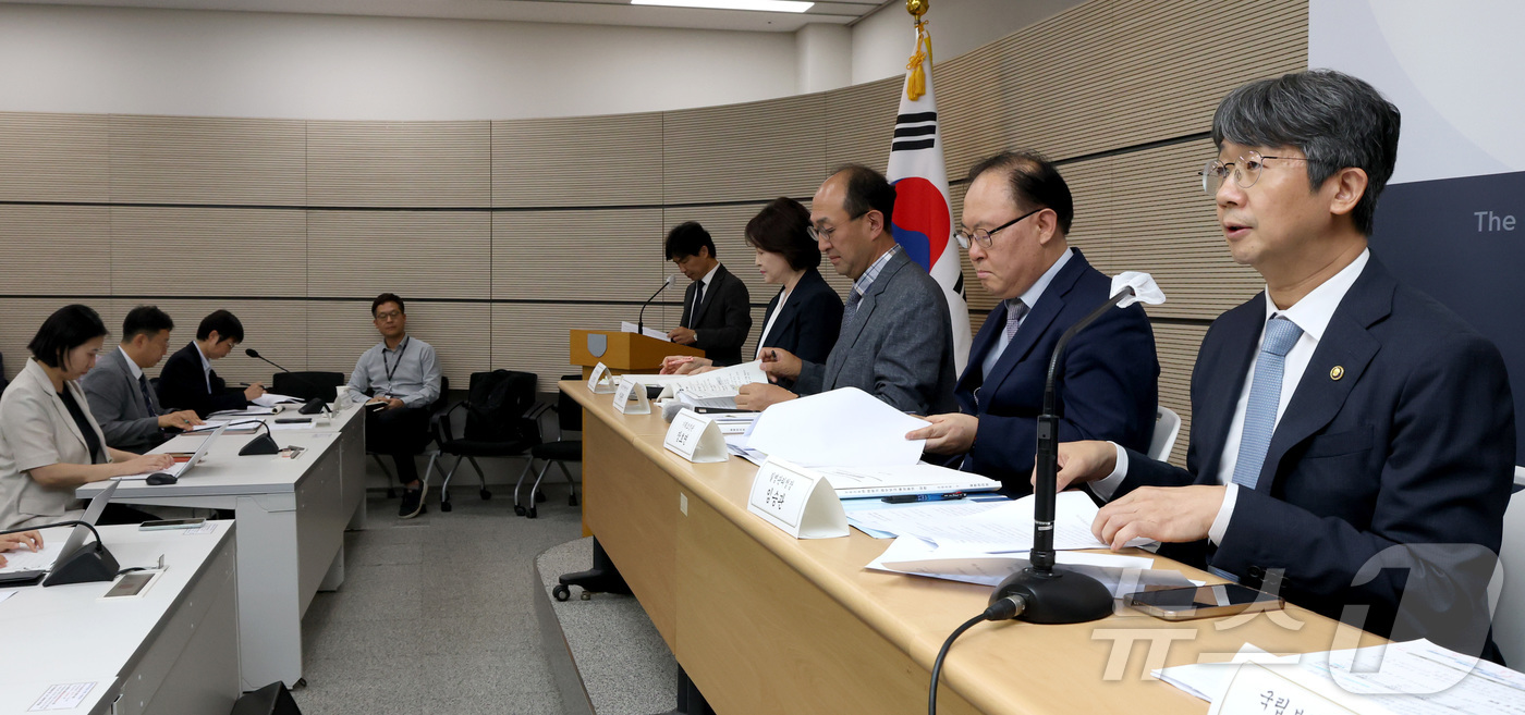 (세종=뉴스1) 김기남 기자 = 임승관 질병관리청장이 지난 15일 세종시 정부세종청사에서 2026년 하반기 질병관리청 업무보고 내용에 대한 브리핑을 하고 있다. 2026.7.16/ …