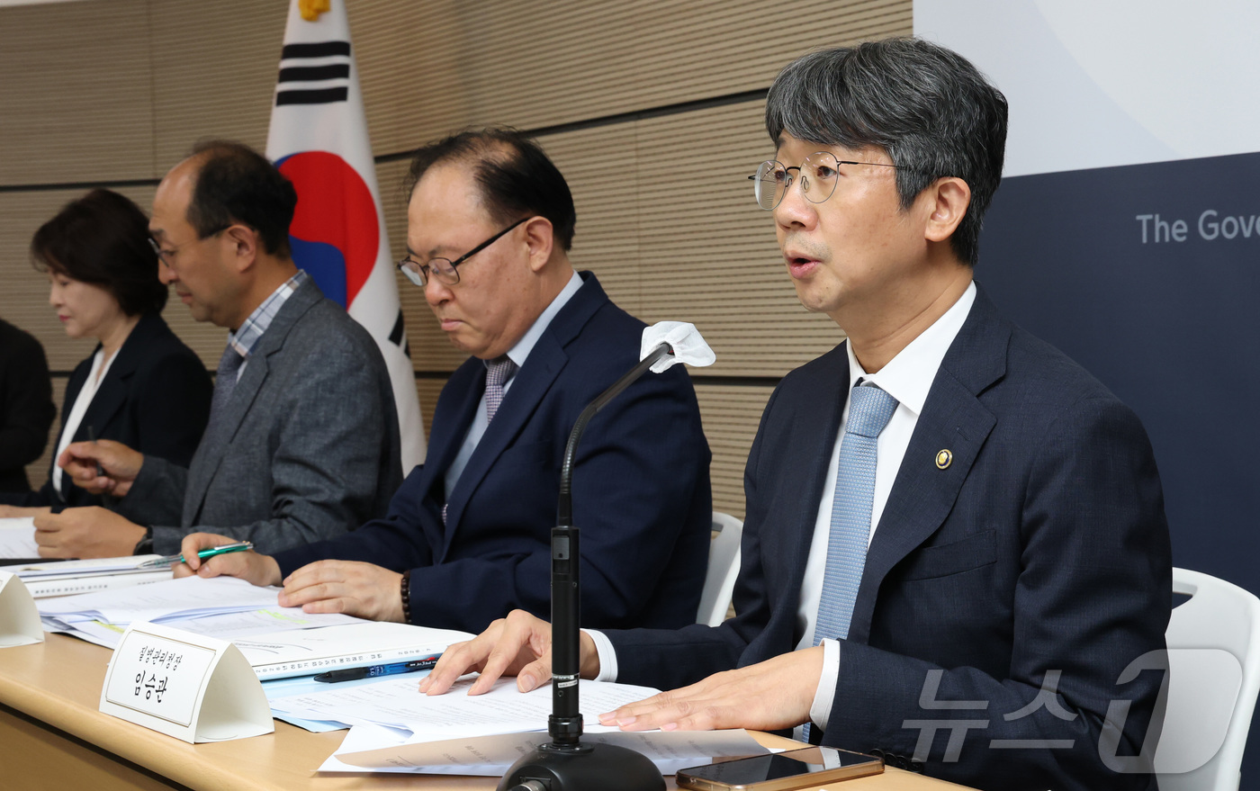 (세종=뉴스1) 김기남 기자 = 임승관 질병관리청장이 지난 15일 세종시 정부세종청사에서 2026년 하반기 질병관리청 업무보고 내용에 대한 브리핑을 하고 있다. 2026.7.16/ …