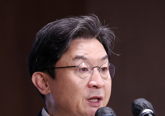 모두 발언하는 이억원 금융위원장