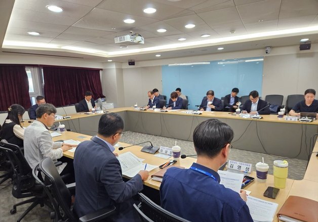 충남서 기업·지자체 '첨단산업 기업투자 지원협의체' 첫 회의