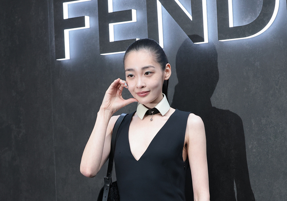 김민하, 고혹적인 자태