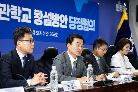 당정 "육·해·공군 통합 국군사관학교, 대전 자운대에 창설 추진"