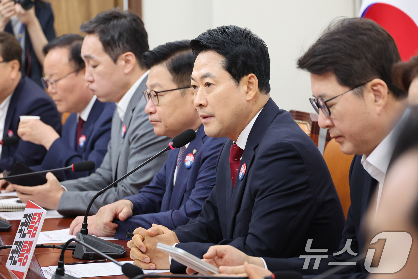 (서울=뉴스1) 신웅수 기자 = 장동혁 국민의힘 대표가 16일 서울 여의도 국회에서 열린 최고위원회의에서 발언하고 있다. 2026.7.16/뉴스1