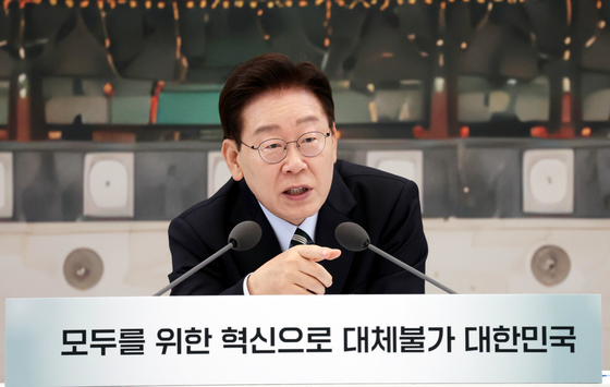 "미토스 우려" 대통령 언급에…배경훈 "보안 특화 AI 연내 추진"