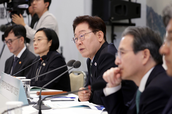 李대통령 "농어촌상생협력기금, 부족한 7000억 정부가 책임지자"
