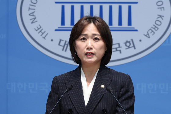 국가책임 교원보호법 추진 나서는 백승아 의원