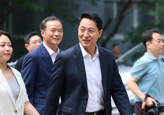 준공업지역 재건축단지 찾은 오세훈 시자