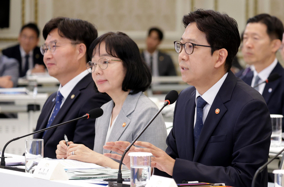 보고하는 배경훈 괴기정통부 장관