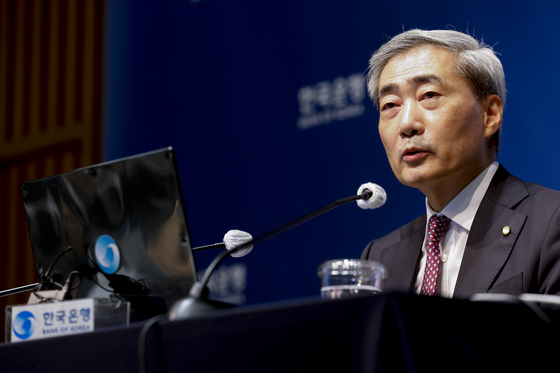 [속보] 신현송 "연속 인상, 관례 벗어난 조치…시장에 강한 시그널"