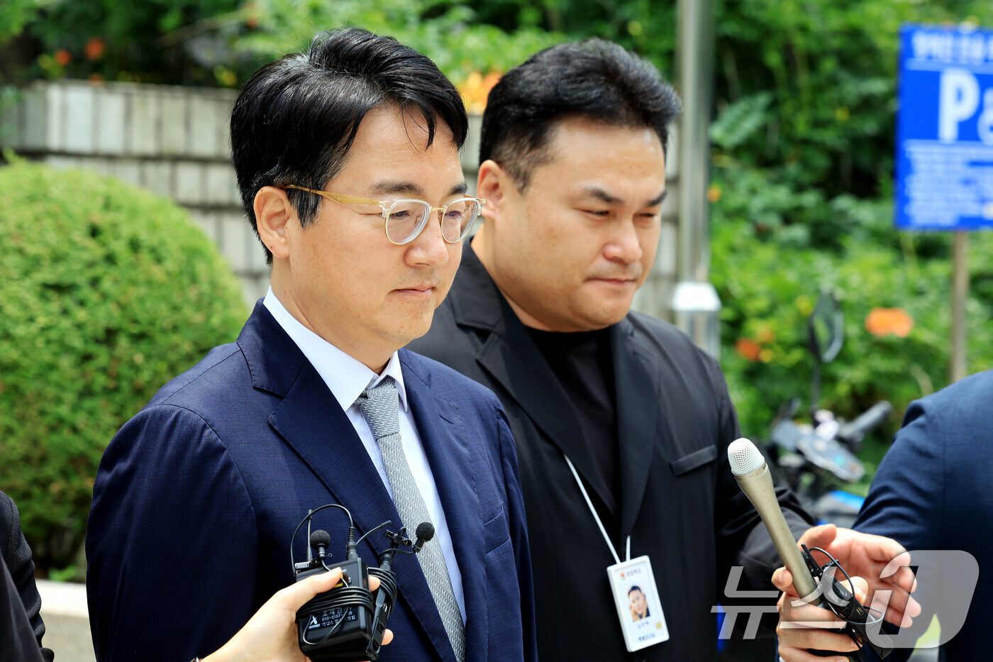 (서울=뉴스1) 이호윤 기자 = 12·3 비상계엄 내란 가담 및 직권남용 혐의를 받고 있는 심우정 전 검찰총장이 16일 서울 서초구 서울중앙지법에서 열린 구속 전 피의자 심문(영장 …