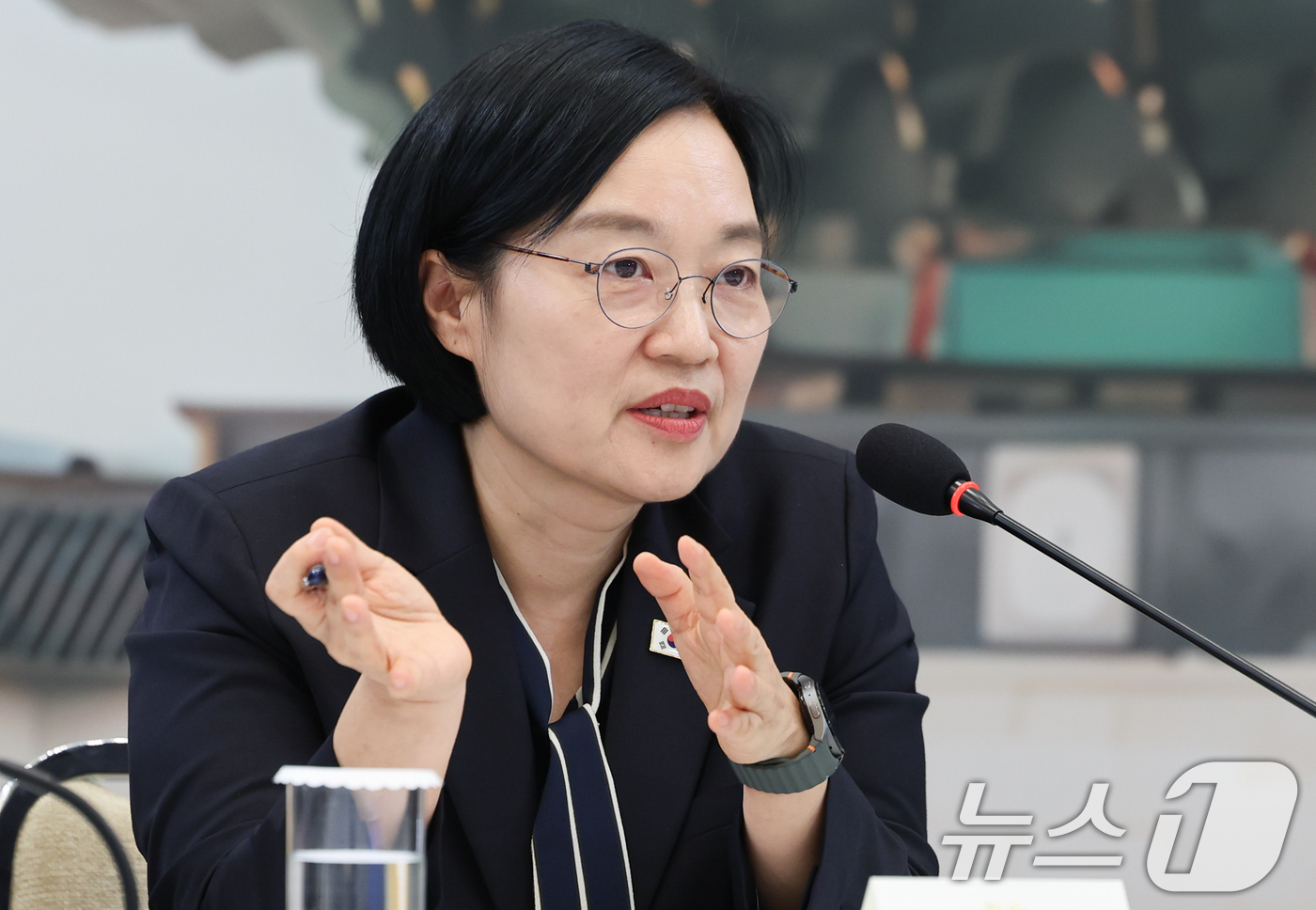 (서울=뉴스1) 이재명 기자 = 한성숙 국무총리가 16일 청와대 영빈관에서 열린 국토교통부, 농림축산식품부, 해양수산부 2차 업무보고에서 발언을 하고 있다. 2026.7.16/뉴스 …