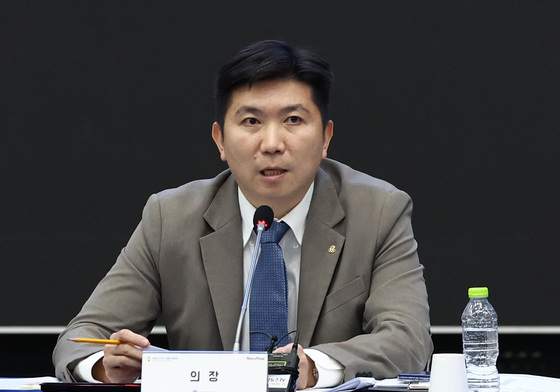 임시대의원총회 발언하는 유승민 대한체육회장