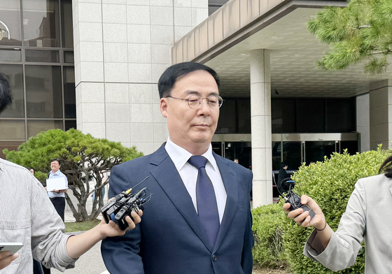 '자녀 특혜 채용' 1심서 징역 2년 선고받은 김세환