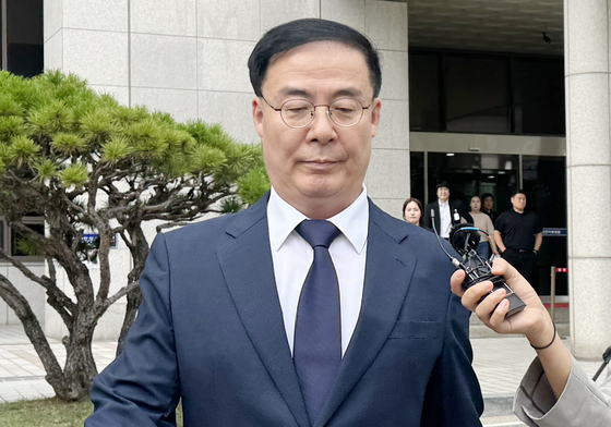 '아들 특혜채용' 김세환 前선관위 사무총장 징역 2년