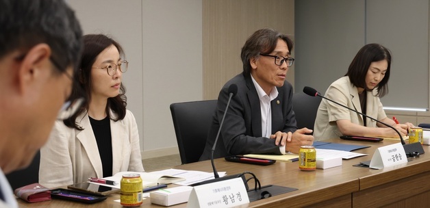 생활폐기물 처리 분야 노사정 협의체 발족식 발언하는 금한승 기후부 차관