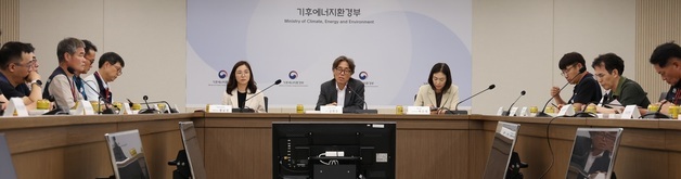 생활폐기물 처리 분야 노사정 협의체 발족식 발언하는 금한승 기후부 차관