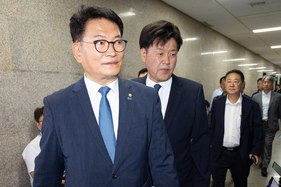 당직 선거 '피선거권 자격 논란' 송영길·김용 '최고위 소명'