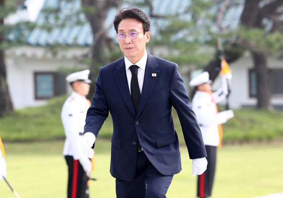 현충원 찾은 '당권 도전' 김민석 전 총리