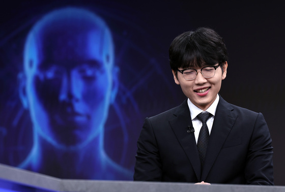 AI보다 더 AI답던 바둑 신진서…이세돌 후 10년 만에 지킨 인류 자존심