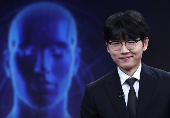 신진서 "인간이 버틸 수 있다는 걸 증명했다"…AI에 역전승(종합)